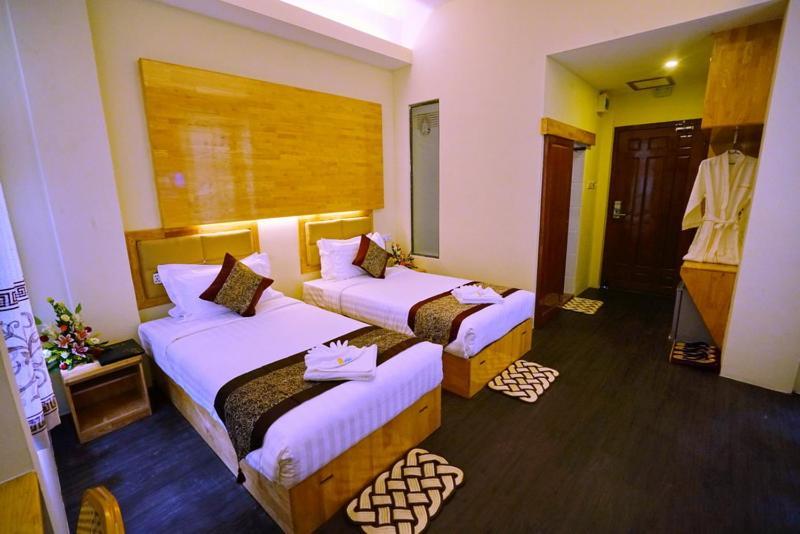 Relax Mandalay Hotel Exterior foto